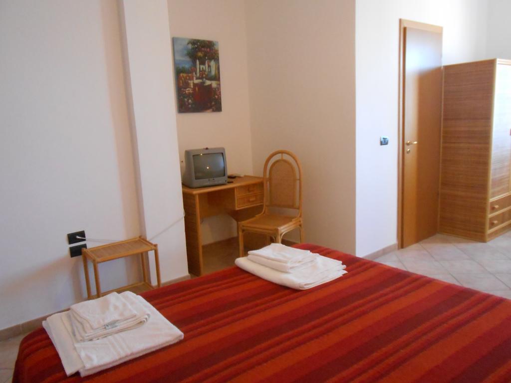 Albergo Il Terrazzino Vibo Valentia Marina Phòng bức ảnh