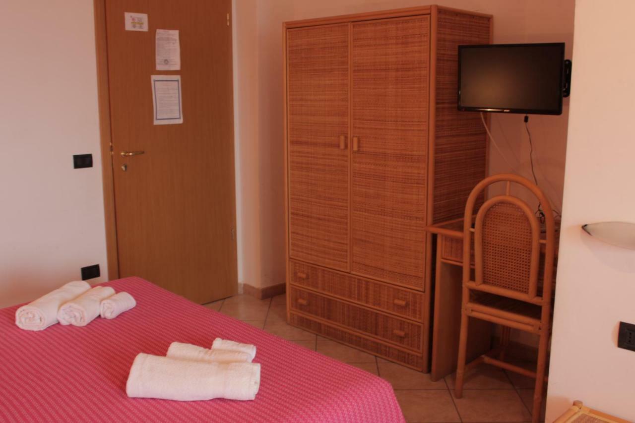 Albergo Il Terrazzino Vibo Valentia Marina Ngoại thất bức ảnh