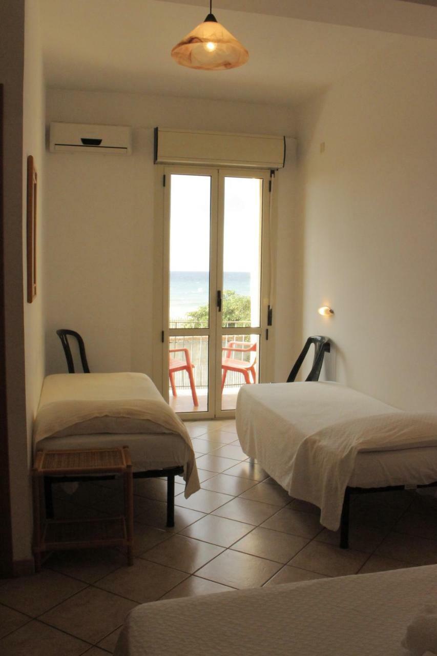 Albergo Il Terrazzino Vibo Valentia Marina Ngoại thất bức ảnh
